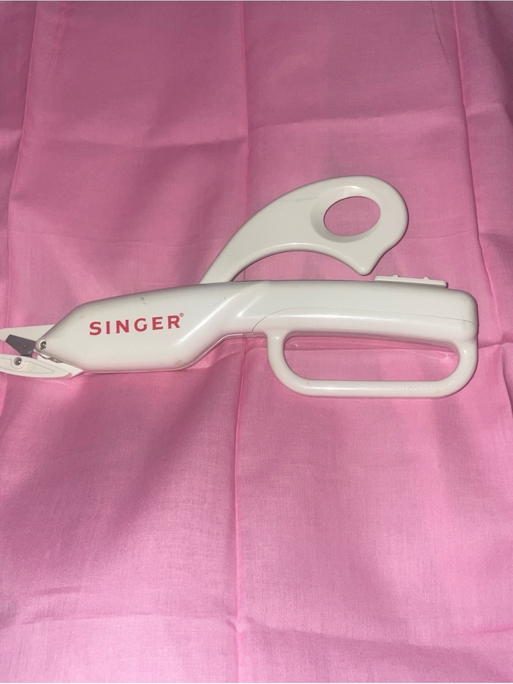 Singer White Fabric Cutting Snips - White